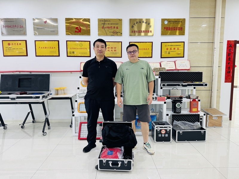 热烈欢迎广西客商莅临乐鱼官方网站-乐鱼online（中国）
现场自提YCS3000瞬变电磁仪一台